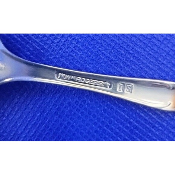 Antique  Wm Rogers Mfg Extra Plate Silver Large Serving Fork 9" W Small Spoon - Picture 8 of 9